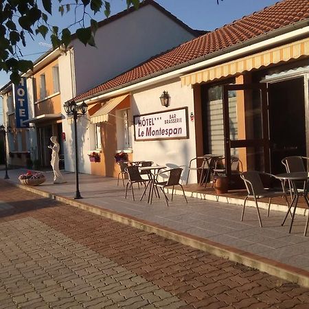 Hotel Montespan Lussac-les-Chateaux Εξωτερικό φωτογραφία
