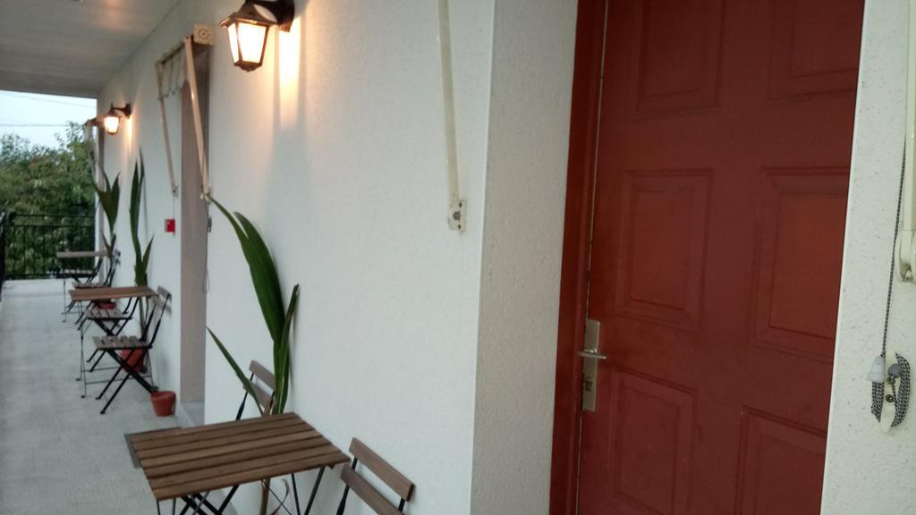 Hotel Montespan Lussac-les-Chateaux Εξωτερικό φωτογραφία