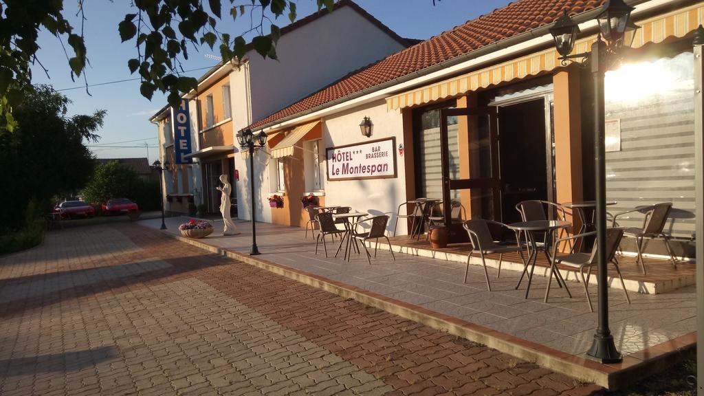 Hotel Montespan Lussac-les-Chateaux Εξωτερικό φωτογραφία