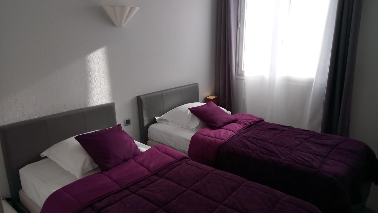 Hotel Montespan Lussac-les-Chateaux Εξωτερικό φωτογραφία